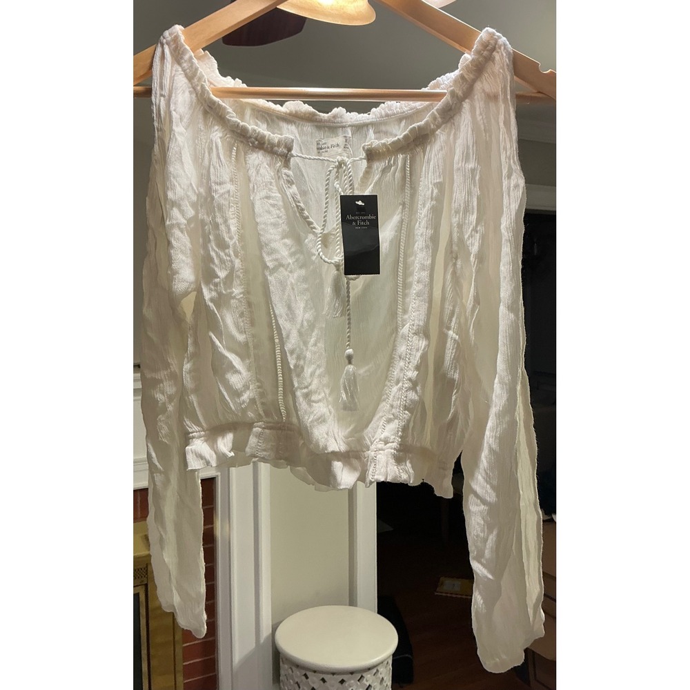 Abercrombie & Fitch White Off Shoulder Peasant Blouse Lace Trim Tassel XS NEW